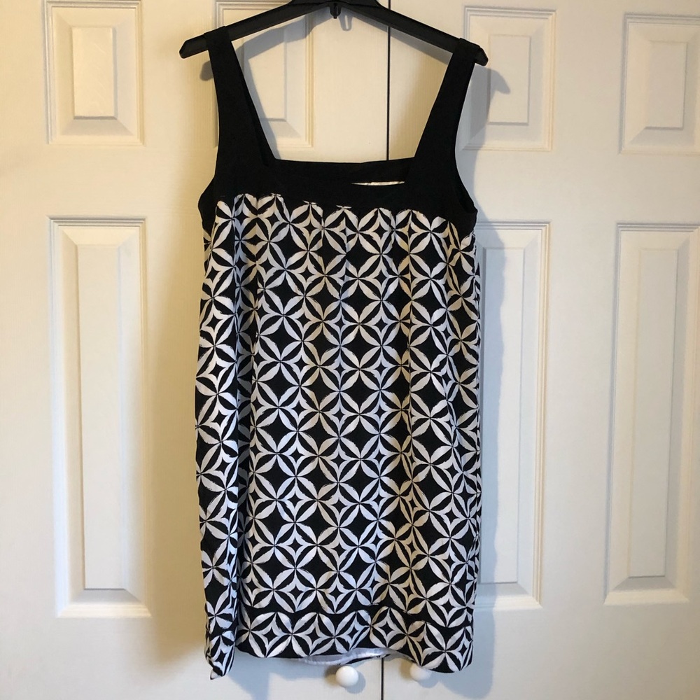 White House Black Market Size M Sleeveless Dress